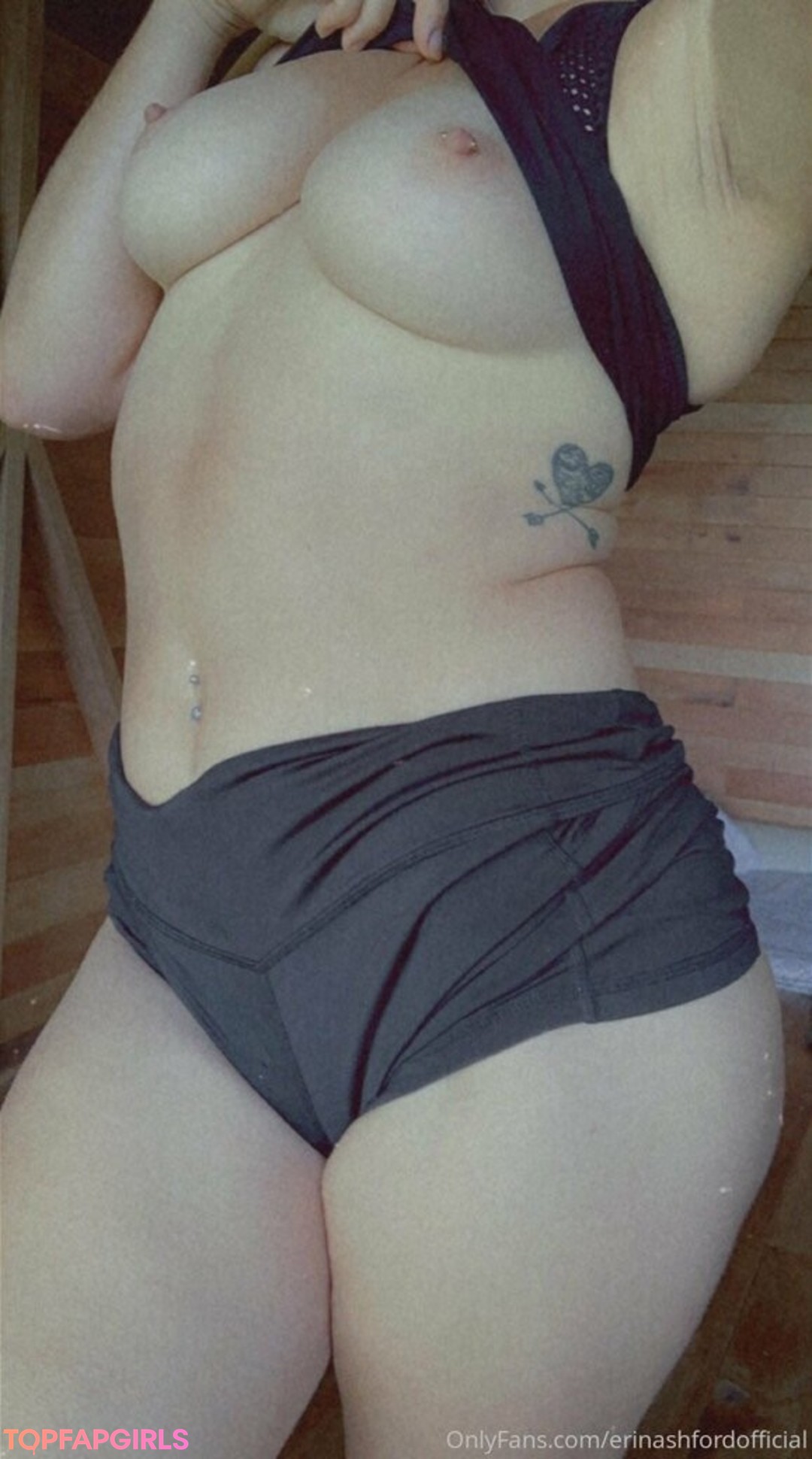 Naakte gelekte OnlyFans-foto van Erinashfordofficial #124 Naakte gelekte OnlyFans-foto van Erinashfordofficial #124