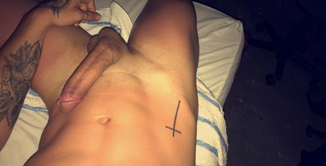 Naakte gelekte OnlyFans-foto van Ijbw95