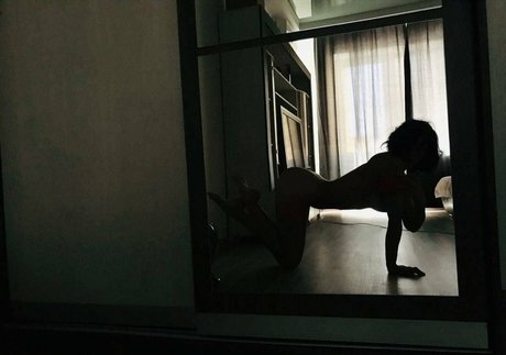 Naakte gelekte OnlyFans-foto van Nikki Danger
