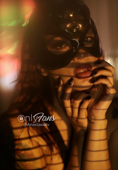 Anastaxialynnofficial