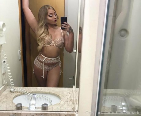 Naakte gelekte OnlyFans-foto van Themelimarie