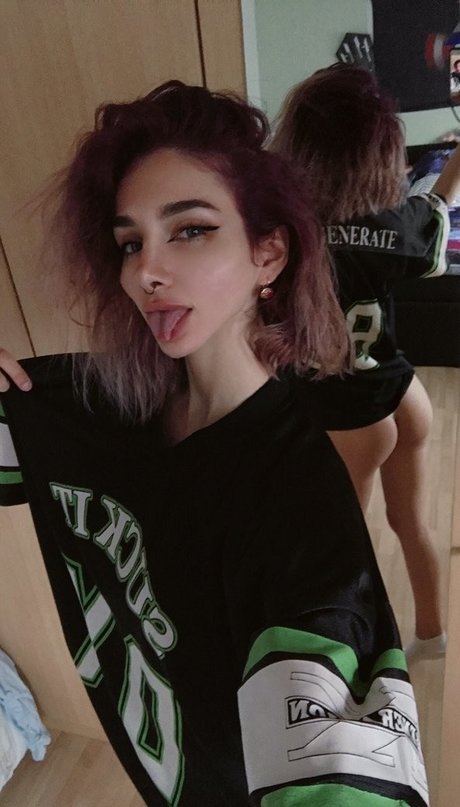 Naakte gelekte OnlyFans-foto van Zeironn