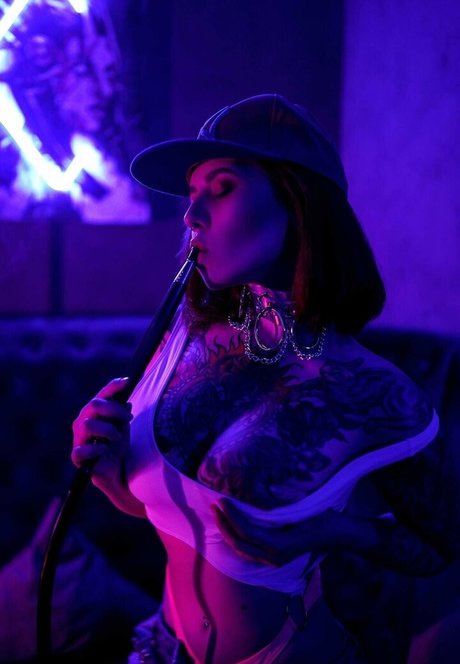 Naakte gelekte OnlyFans-foto van Katepriest