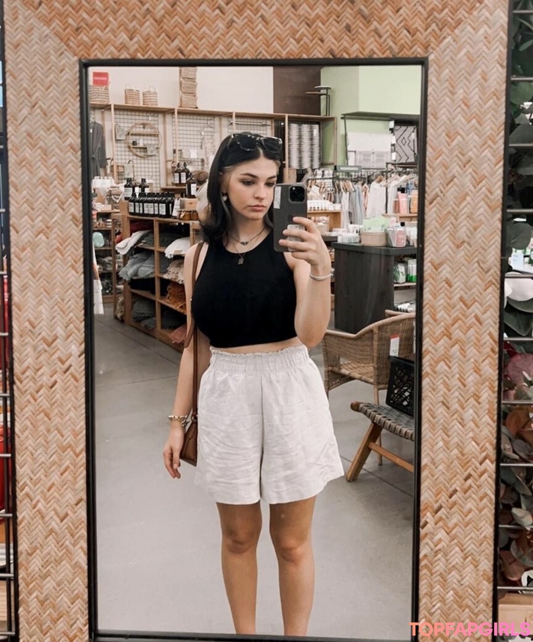 Naakte gelekte OnlyFans-foto van Sarah Lynne Marie #64 Naakte gelekte OnlyFans-foto van Sarah Lynne Marie #64