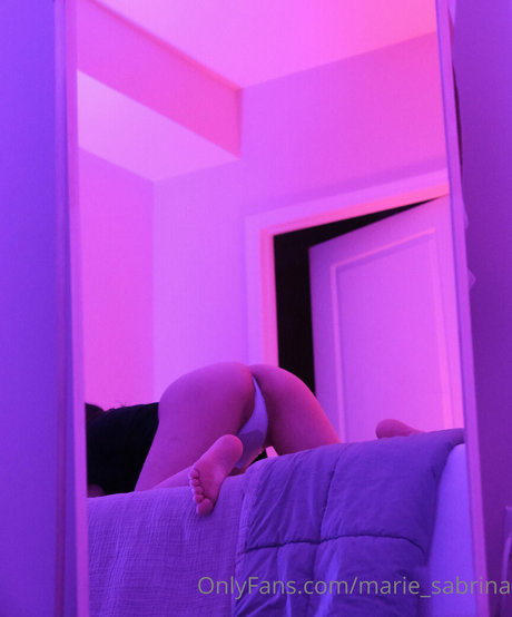 Naakte gelekte OnlyFans-foto van Mariesabrina