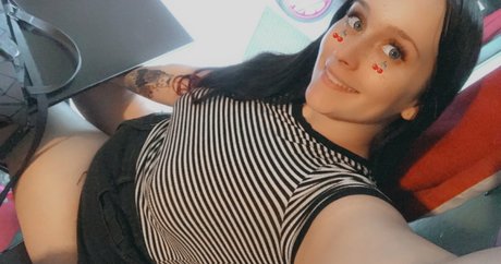 Naakte gelekte OnlyFans-foto van Shellycream