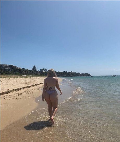 Naakte gelekte OnlyFans-foto van Aliceeevictoria