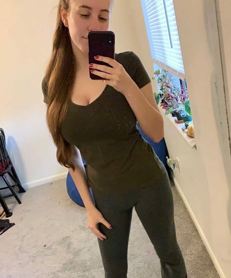 Naakte gelekte OnlyFans-foto van Casey The Gamer