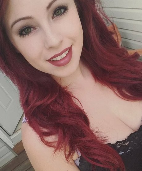 Naakte gelekte OnlyFans-foto van Madison Agnew