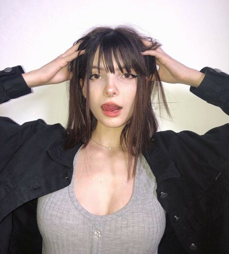 Naakte gelekte OnlyFans-foto van Victoria Ribeiro