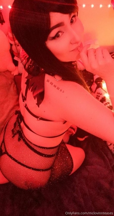 Naakte gelekte OnlyFans-foto van Mclovinnteases