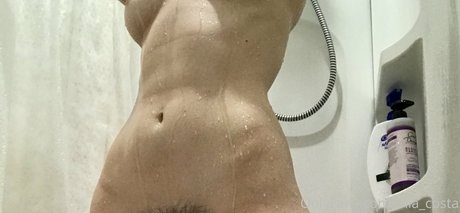 Naakte gelekte OnlyFans-foto van Miaxcosta
