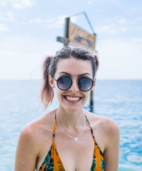 Naakte gelekte OnlyFans-foto van Karen Bachini
