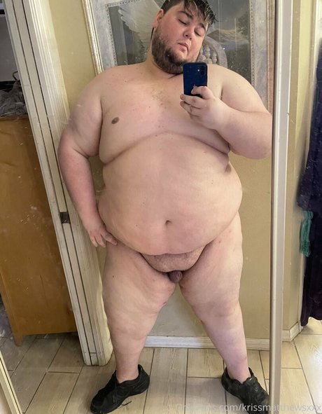 Naakte gelekte OnlyFans-foto van Krissmatthewsxxx