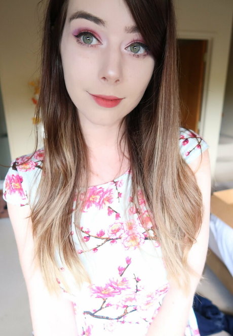 Naakte gelekte OnlyFans-foto van Forestnymphnz