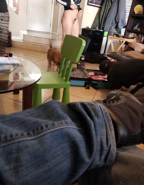 Naakte gelekte OnlyFans-foto van Tommypistol