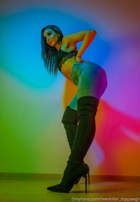 Naakte gelekte OnlyFans-foto van Twerkillertoppawgs