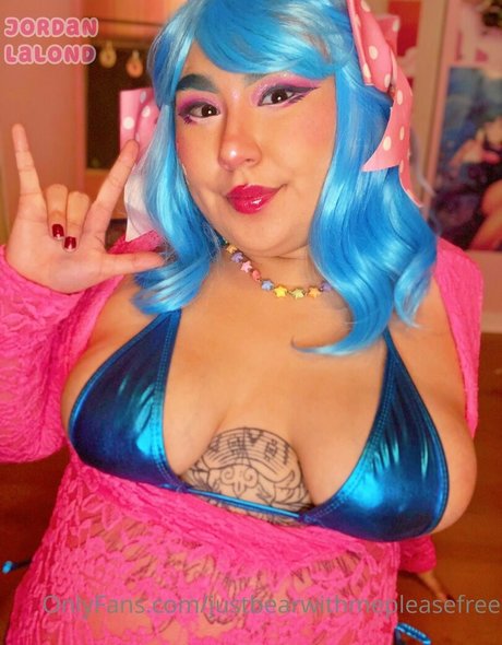 Naakte gelekte OnlyFans-foto van Justbearwithmepleasefree