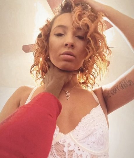 Naakte gelekte OnlyFans-foto van Taylor Weeks