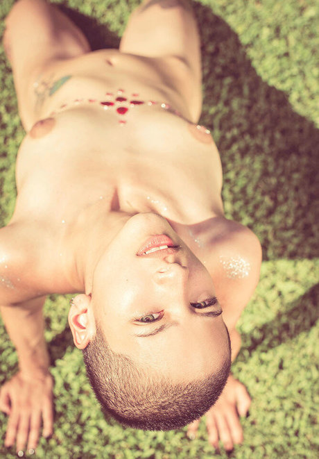 Naakte gelekte OnlyFans-foto van Toxic Mermaid