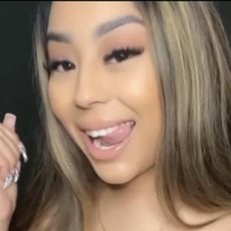 Naakte gelekte OnlyFans-foto van Aaliyahceleste