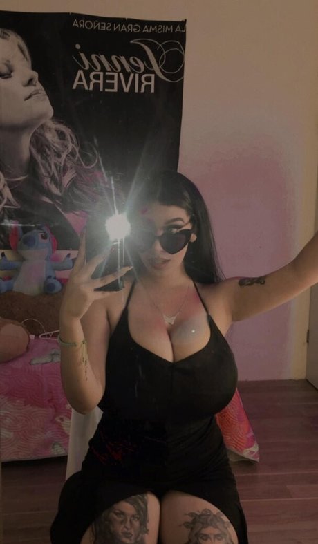 Naakte gelekte OnlyFans-foto van Amywinos10