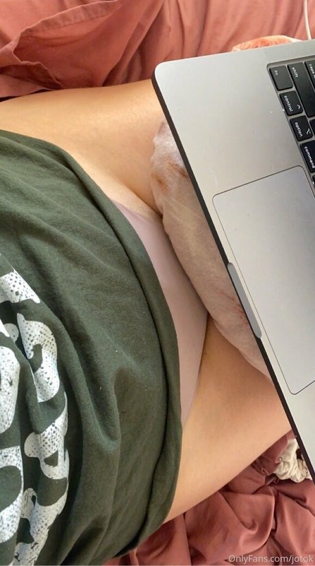 Naakte gelekte OnlyFans-foto van Josiemcgovernfree