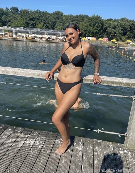 Naakte gelekte OnlyFans-foto van Bad Girl Kaira