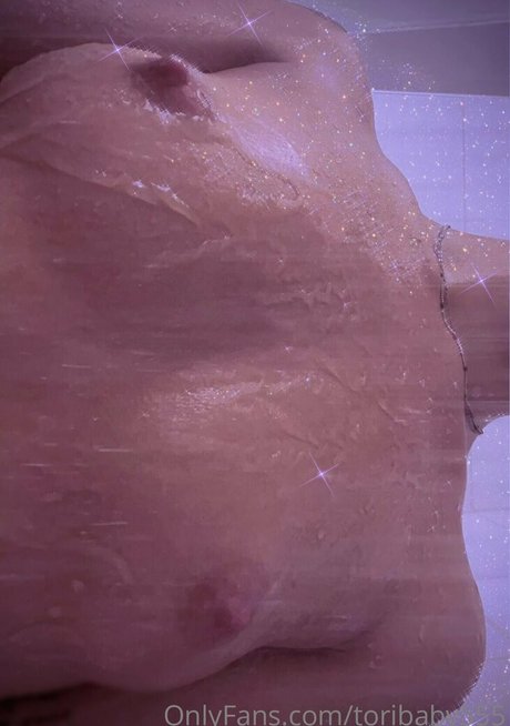 Naakte gelekte OnlyFans-foto van Toribaby555