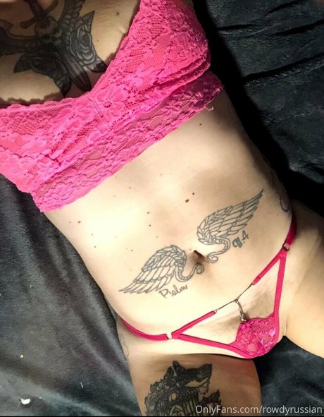 Naakte gelekte OnlyFans-foto van Rowdyrussian