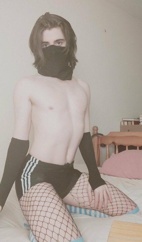 Naakte gelekte OnlyFans-foto van Snowboyxox