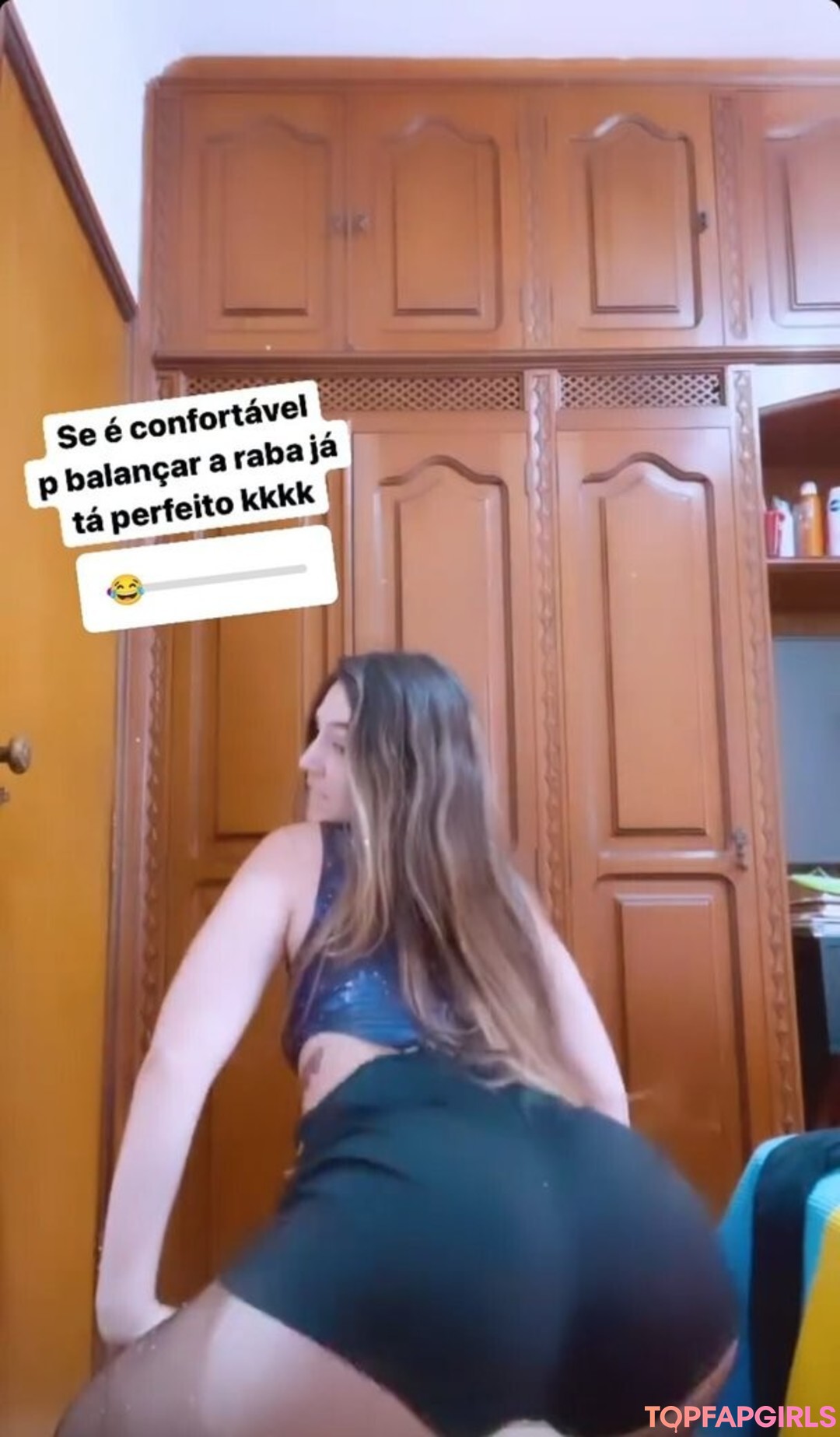 Naakte gelekte OnlyFans-foto van Carolzinha #17 Naakte gelekte OnlyFans-foto van Carolzinha #17