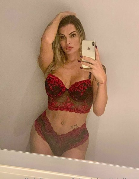 Naakte gelekte OnlyFans-foto van Fabyzinhaoficialfree