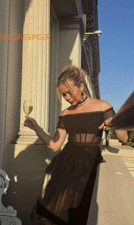 Naakte gelekte OnlyFans-foto van Brec Bassinger