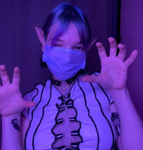 Naakte gelekte OnlyFans-foto van Shiro Liss