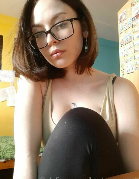 Naakte gelekte OnlyFans-foto van Kayteennsweet