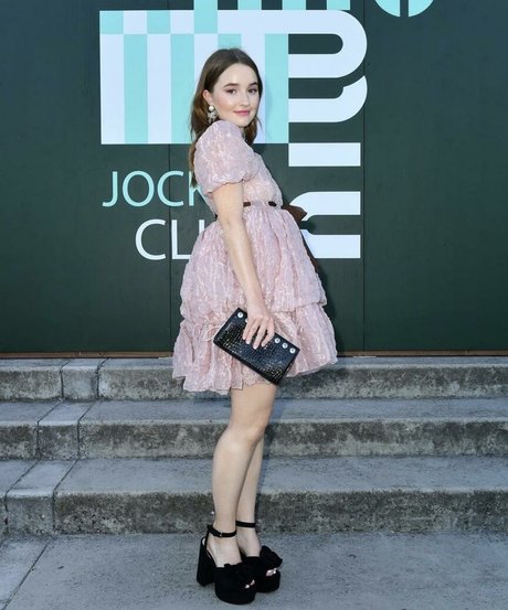 Naakte gelekte OnlyFans-foto van Kaitlyn Dever