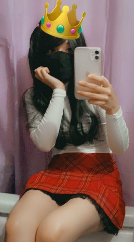 Naakte gelekte OnlyFans-foto van Yurileahn