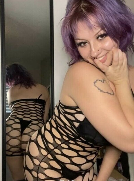 Naakte gelekte OnlyFans-foto van Bbabydollyy