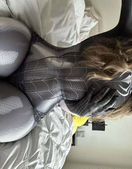 Naakte gelekte OnlyFans-foto van Queenncubanxxx