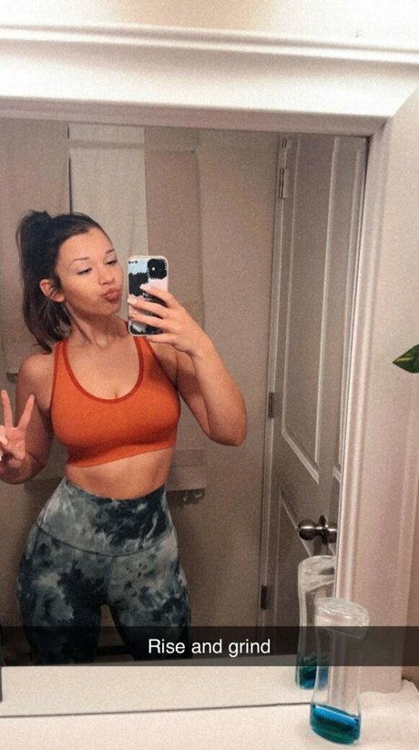 Naakte gelekte OnlyFans-foto van Nikki Woods