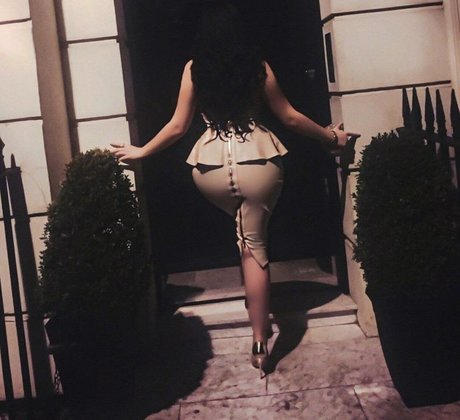 Naakte gelekte OnlyFans-foto van Sxmonne
