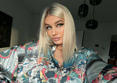 Naakte gelekte OnlyFans-foto van Innapopo