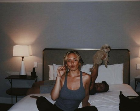 Natalie Alyn Lind