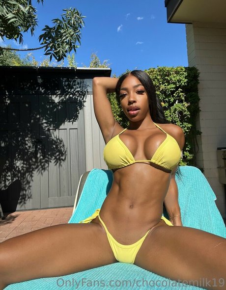 Naakte gelekte OnlyFans-foto van Chocolatemilk19