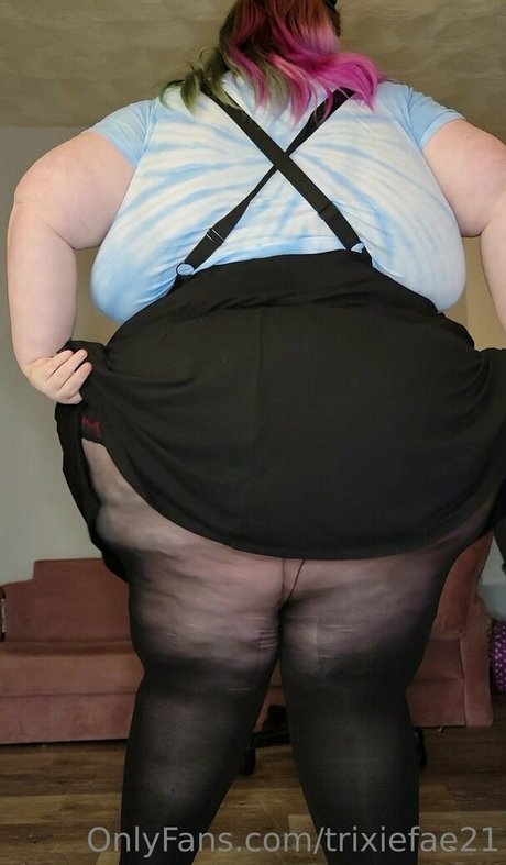 Naakte gelekte OnlyFans-foto van Trixiefae21