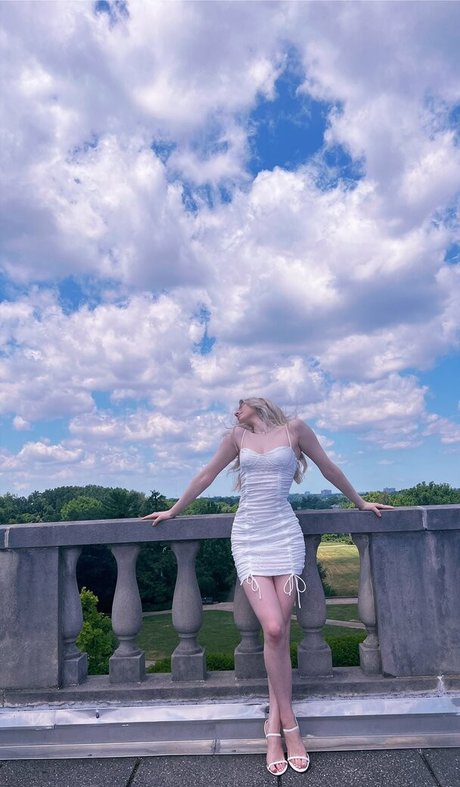 Naakte gelekte OnlyFans-foto van Loveabilities