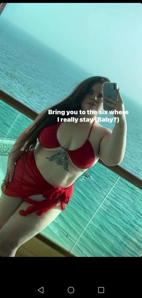 Naakte gelekte OnlyFans-foto van Dragonce