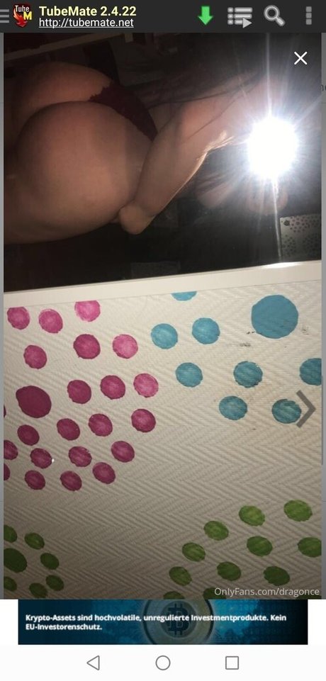 Naakte gelekte OnlyFans-foto van Dragonce