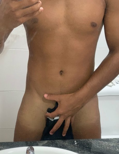 Naakte gelekte OnlyFans-foto van Marciomendes